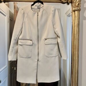 H&M White collarless fully line premium peacoat